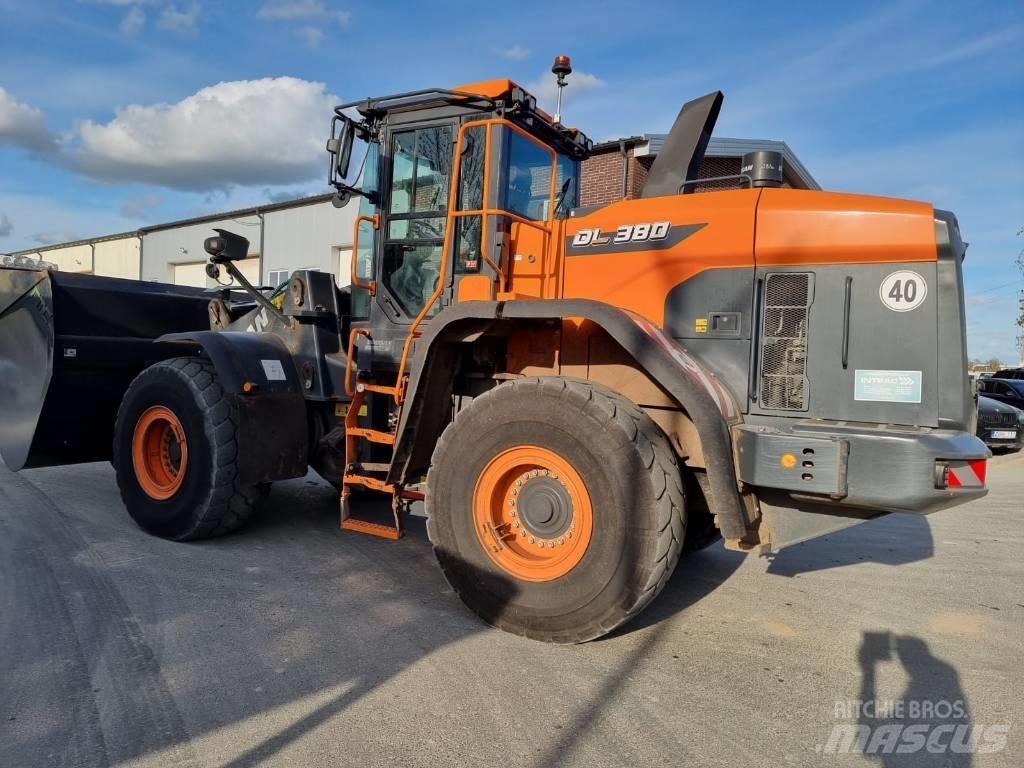 Doosan DL 380-7 Kolesové nakladače
