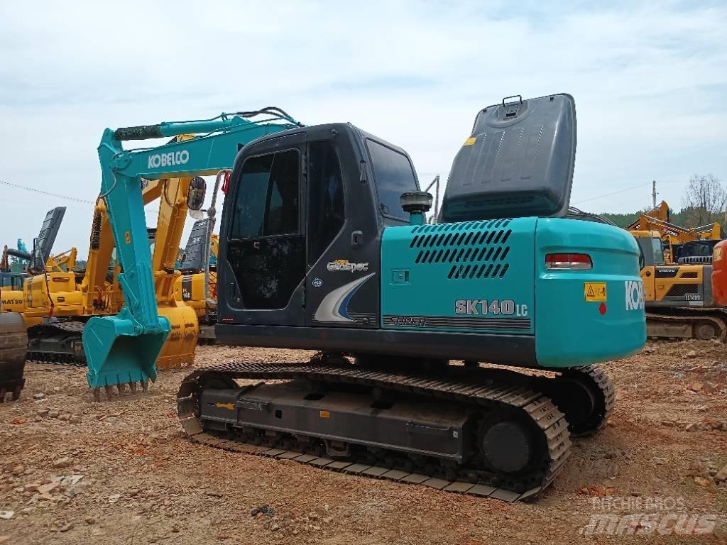 Kobelco SK 140 Midi rýpadlá 7 t - 12 t