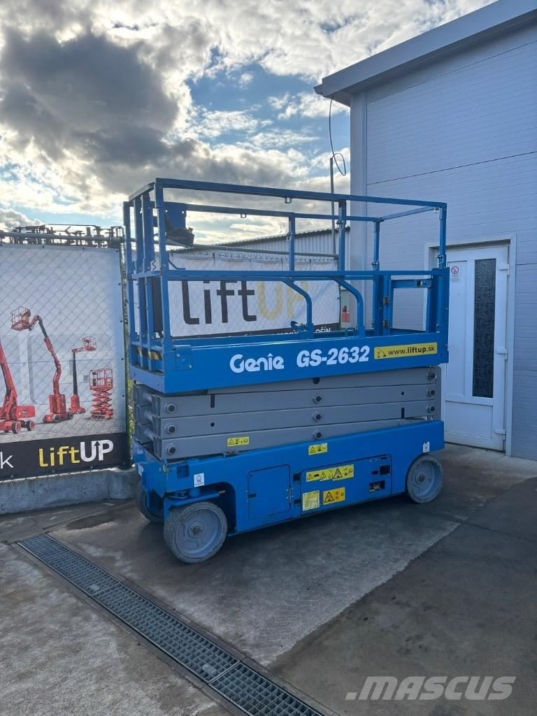 Genie GS 2632 Nožnicové zdvíhacie plošiny