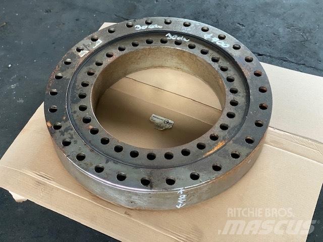 Astra bearing 700 mm Nápravy
