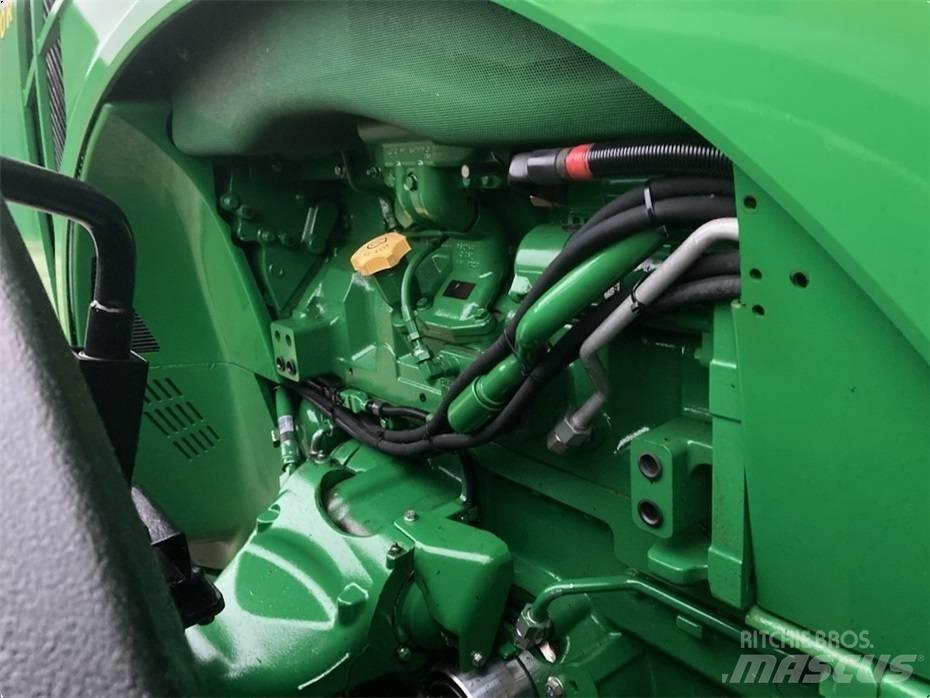 John Deere 8370 R Traktory