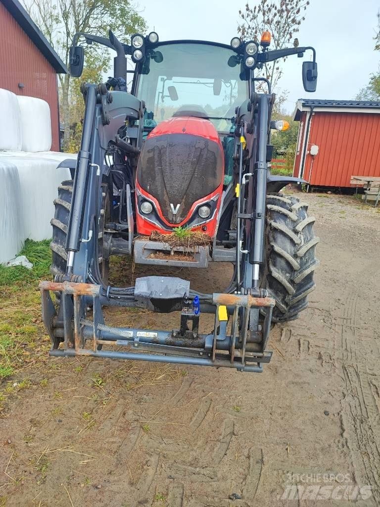 Valtra A 75 Traktory