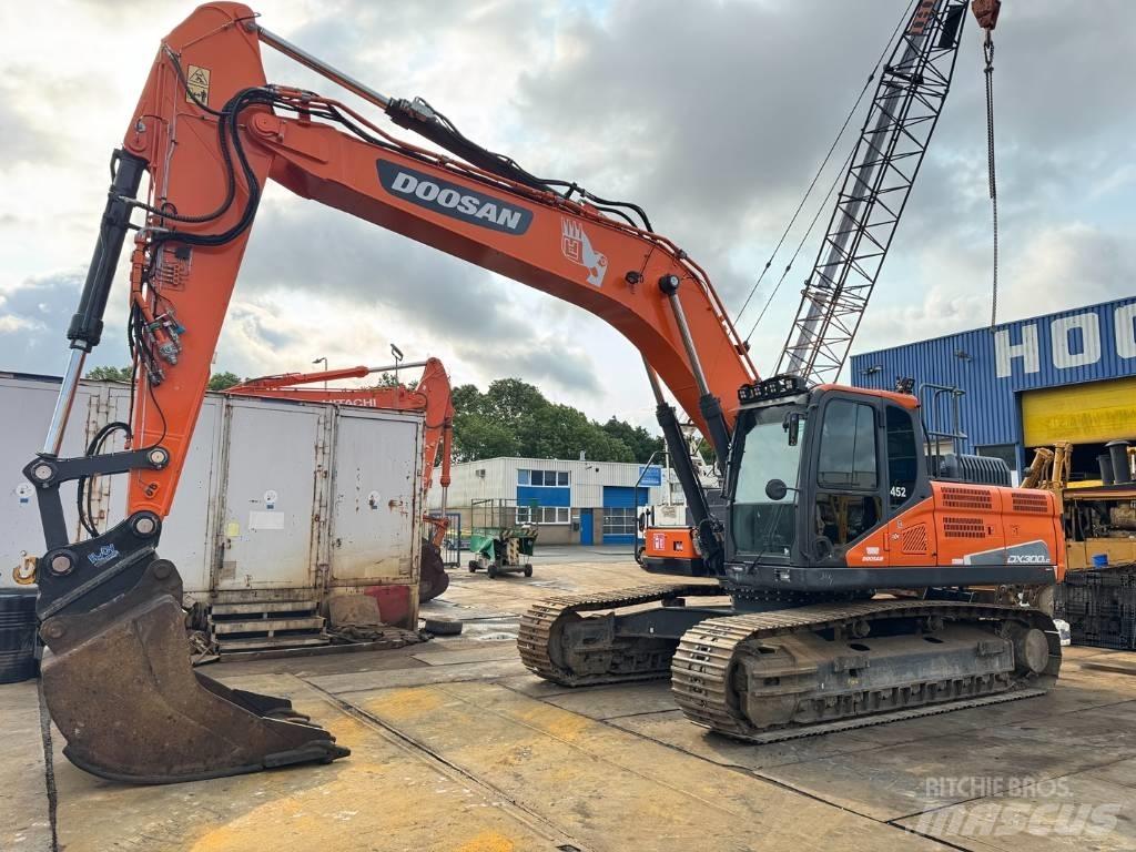 Doosan DX 300 LC-5 Pásové rýpadlá