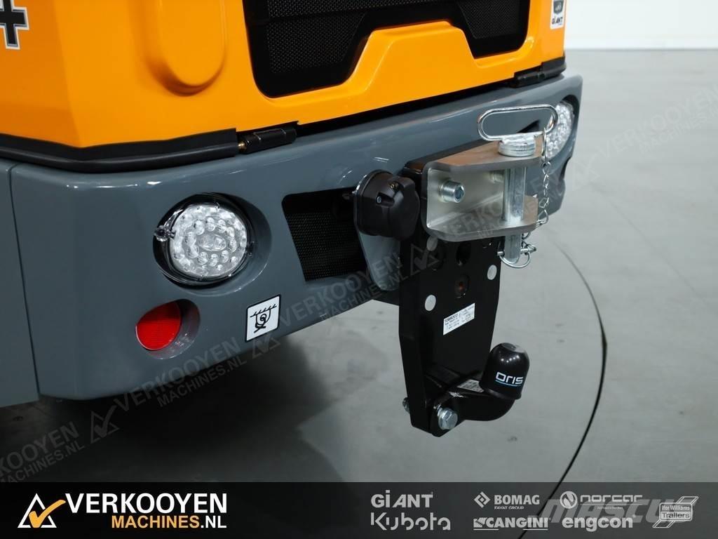 GiANT G2700 HD+ Kolesové nakladače