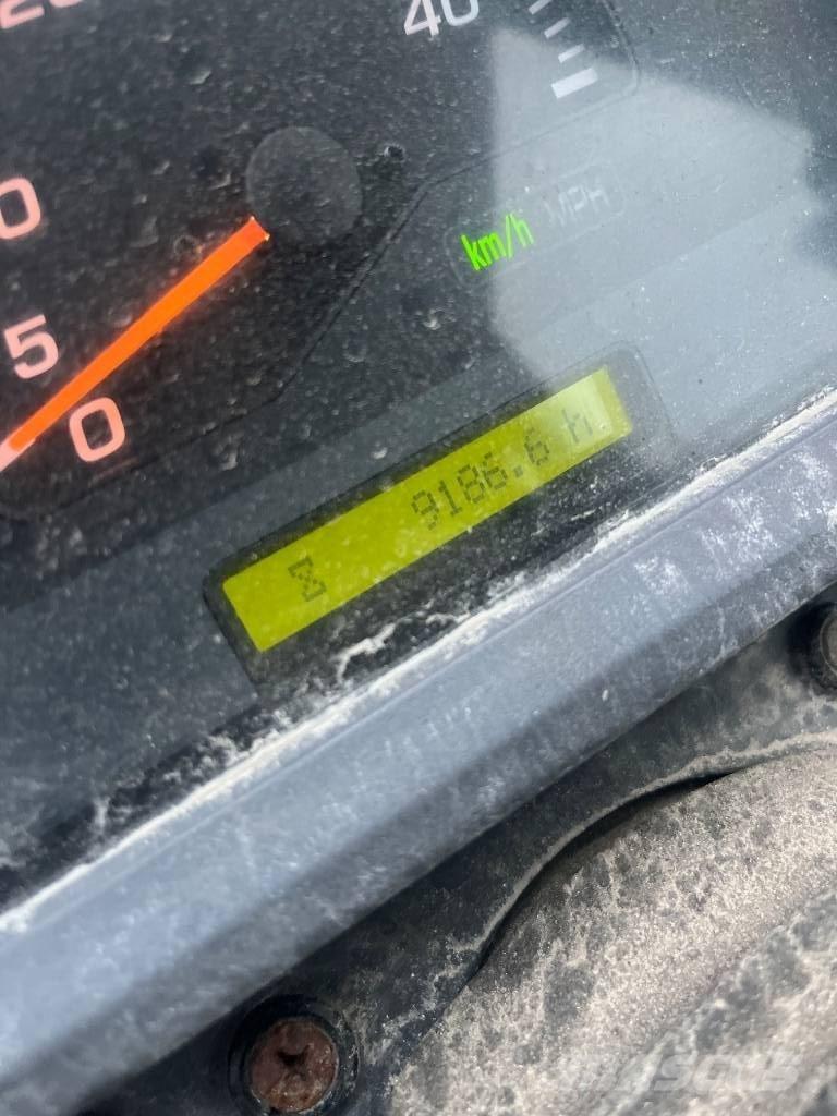 Komatsu WA 250 PZ-5 Kolesové nakladače