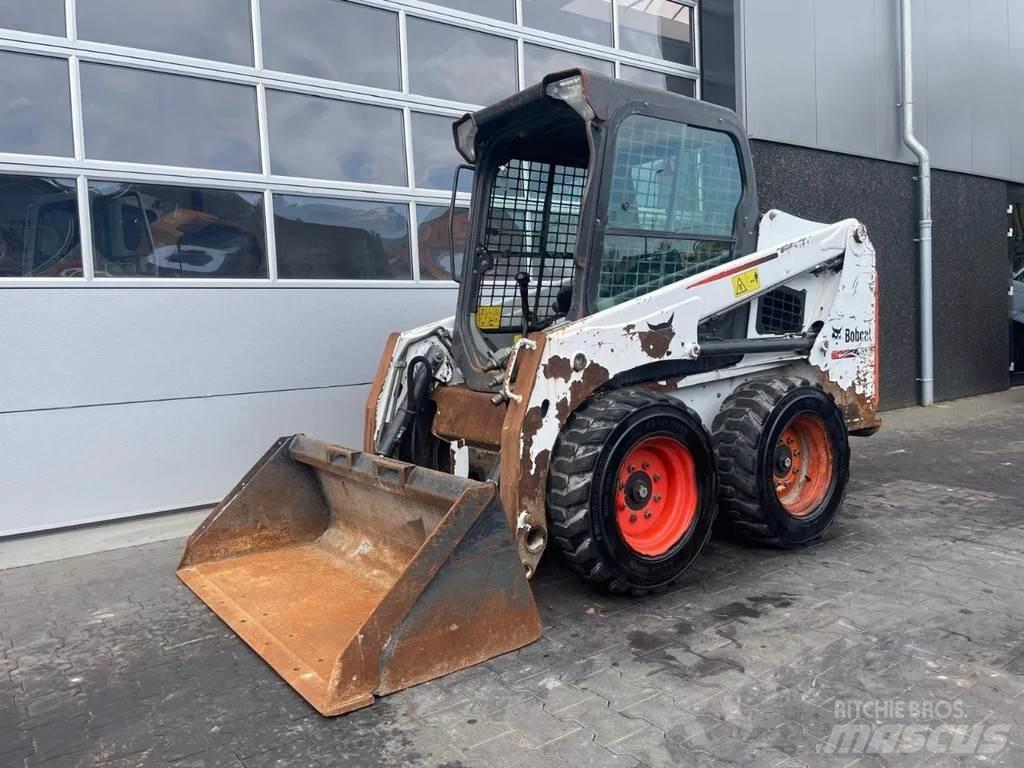 Bobcat S450 Šmykom riadené nakladače