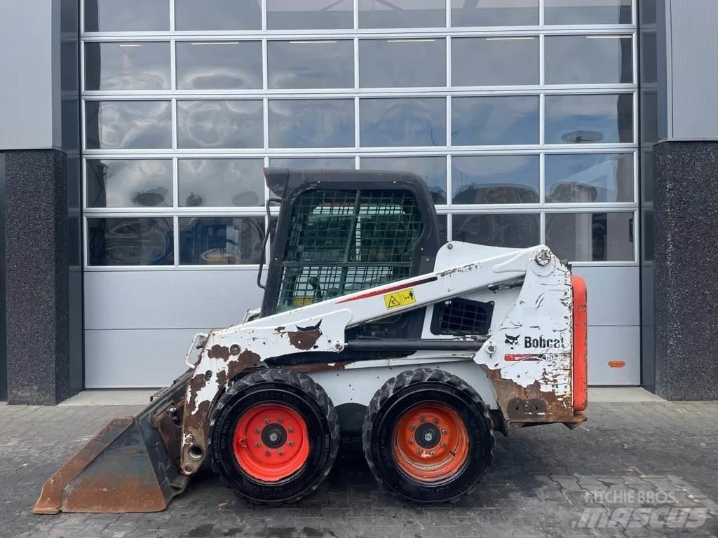 Bobcat S450 Šmykom riadené nakladače