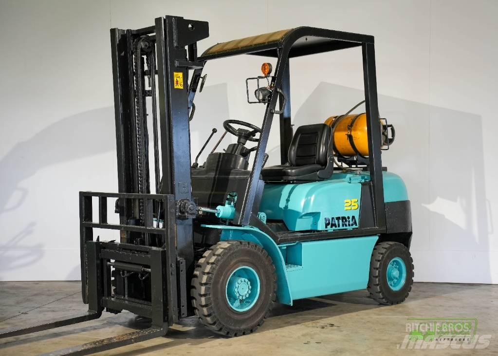 Patria PFG25TH-1 LPG vozíky
