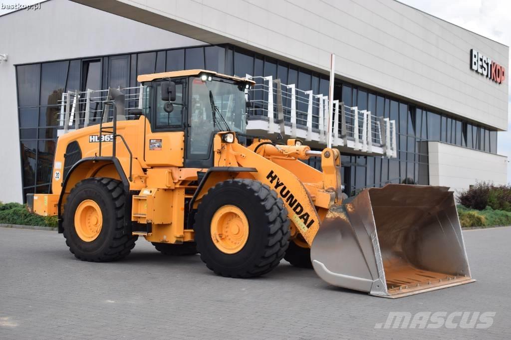 Hyundai HL 965 Kolesové nakladače