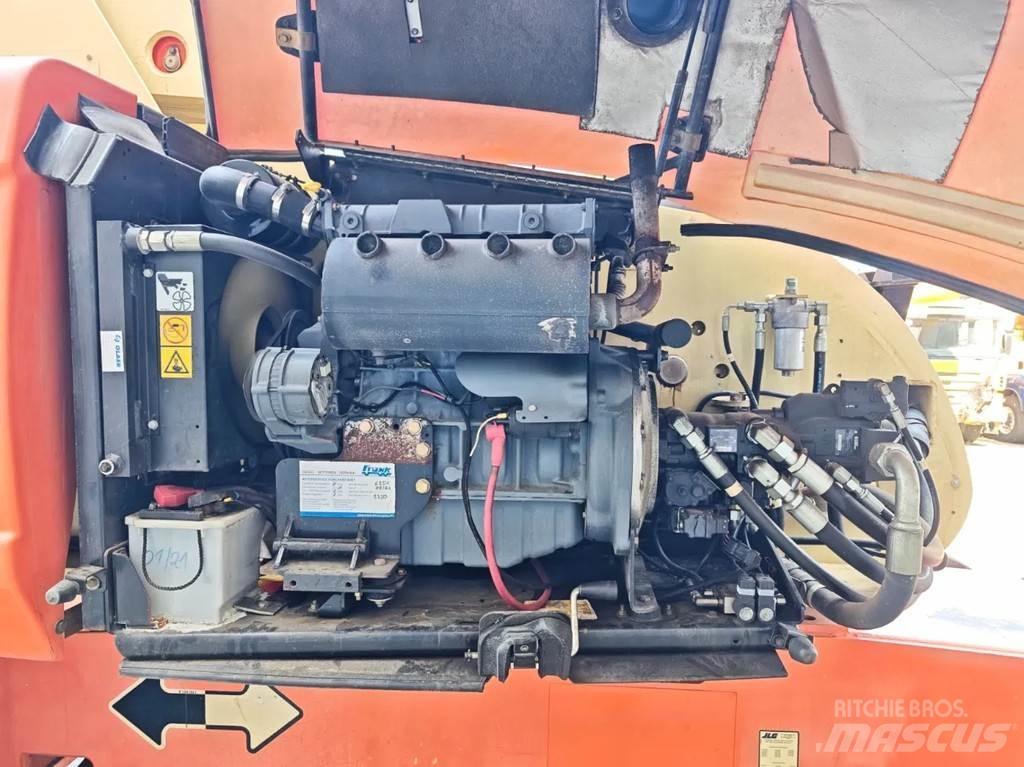 JLG 860 SJ Nožnicové zdvíhacie plošiny