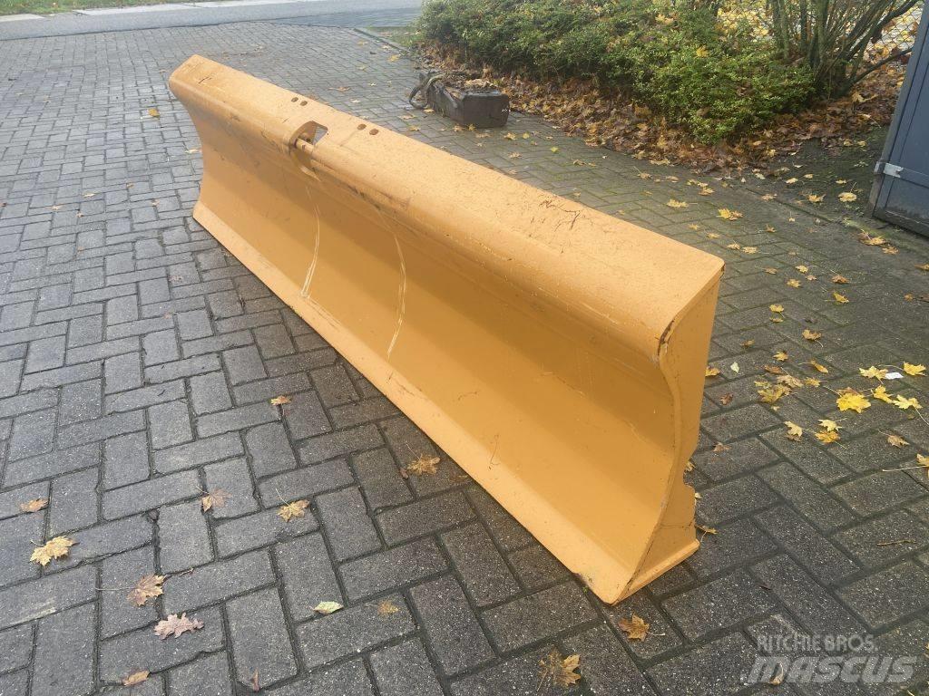 CASE DOZER BLADE Radlice