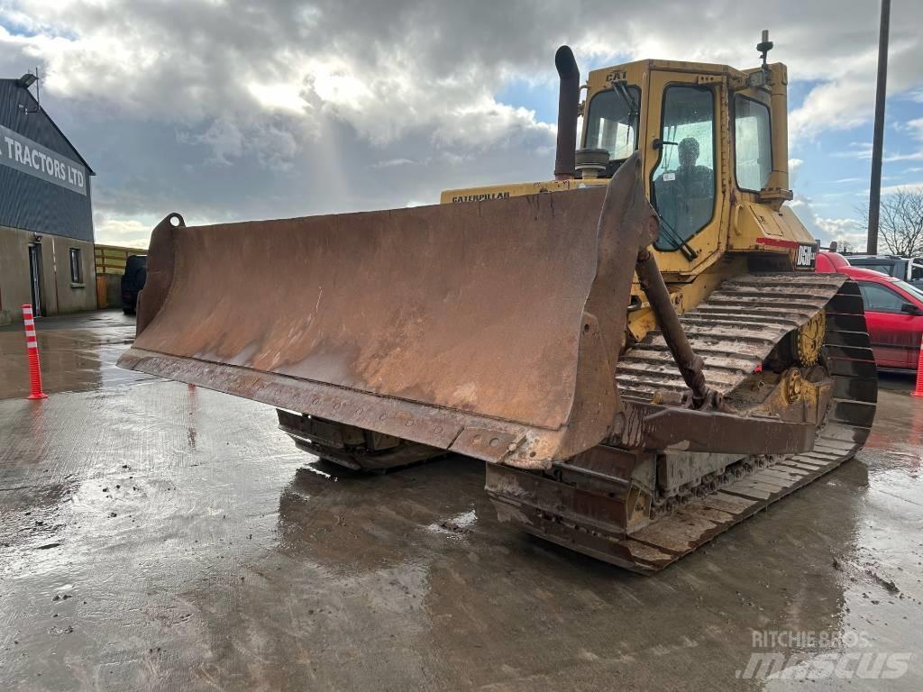 CAT D 5 H Pásové dozéry