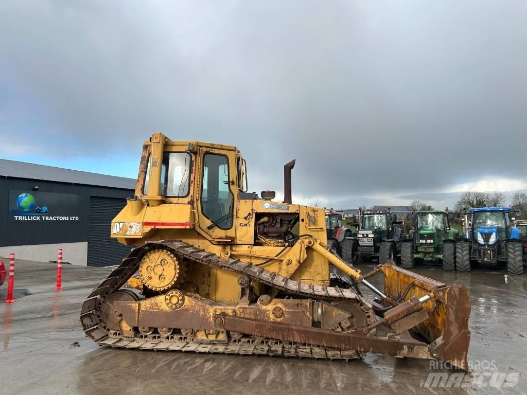 CAT D 5 H Pásové dozéry