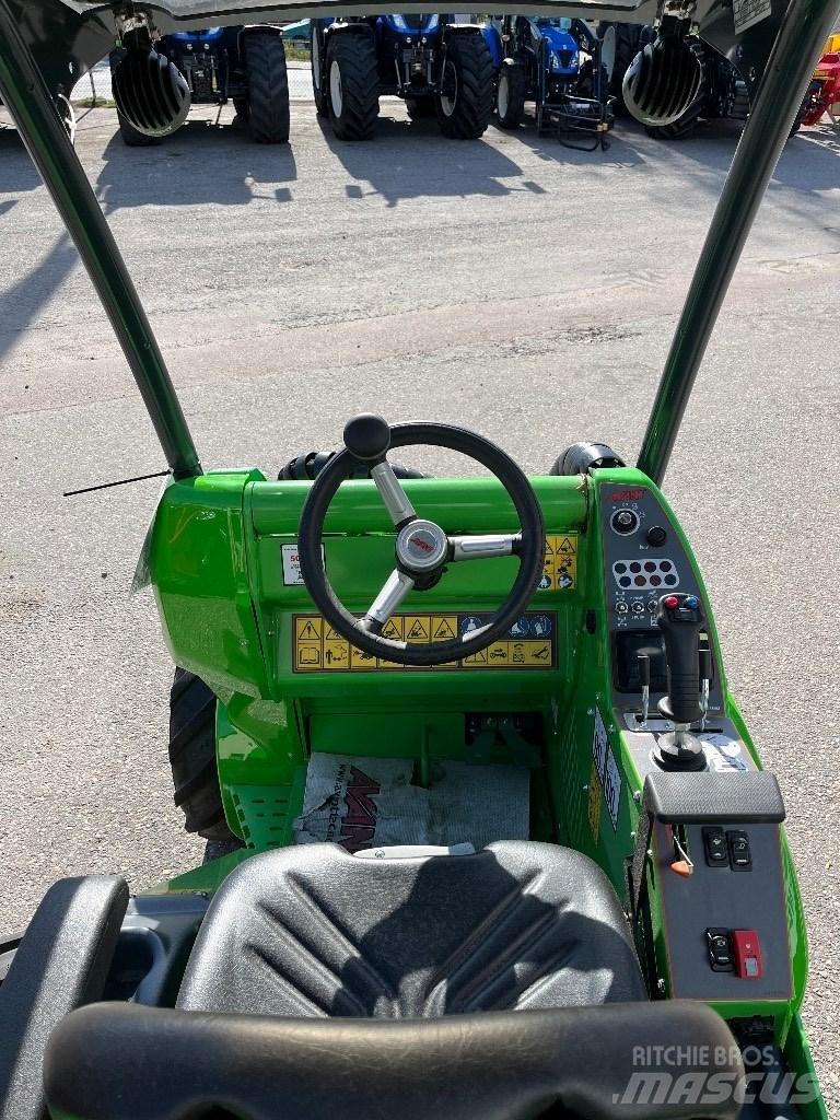 Avant 640i Steg 5 Šmykom riadené nakladače