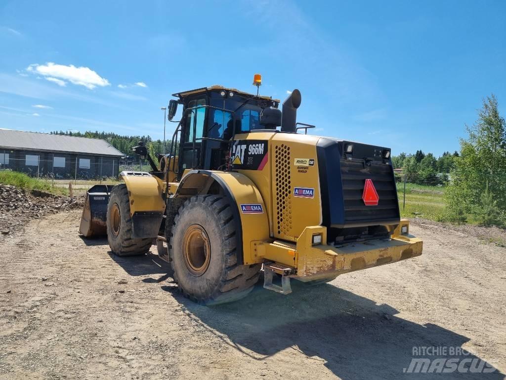 CAT 966 M Kolesové nakladače