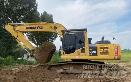 Komatsu PC 220-8 Mini rýpadlá < 7t