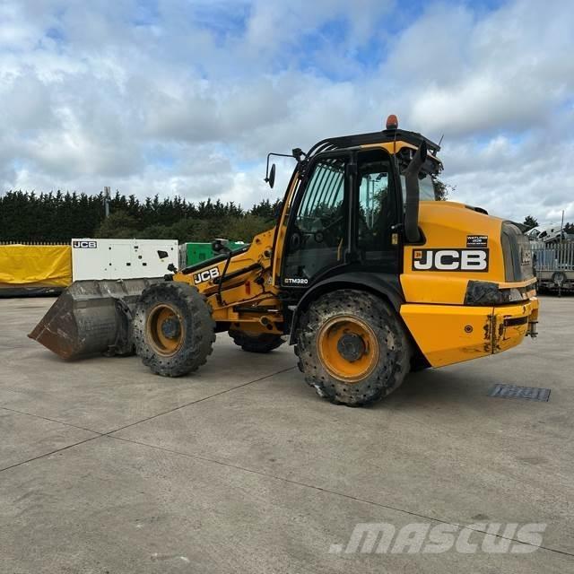 JCB TM320 Teleskopické manipulátory