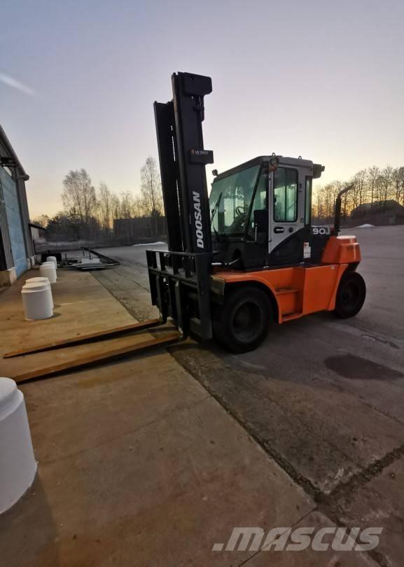 Doosan D90S-7 Dieselové vozíky