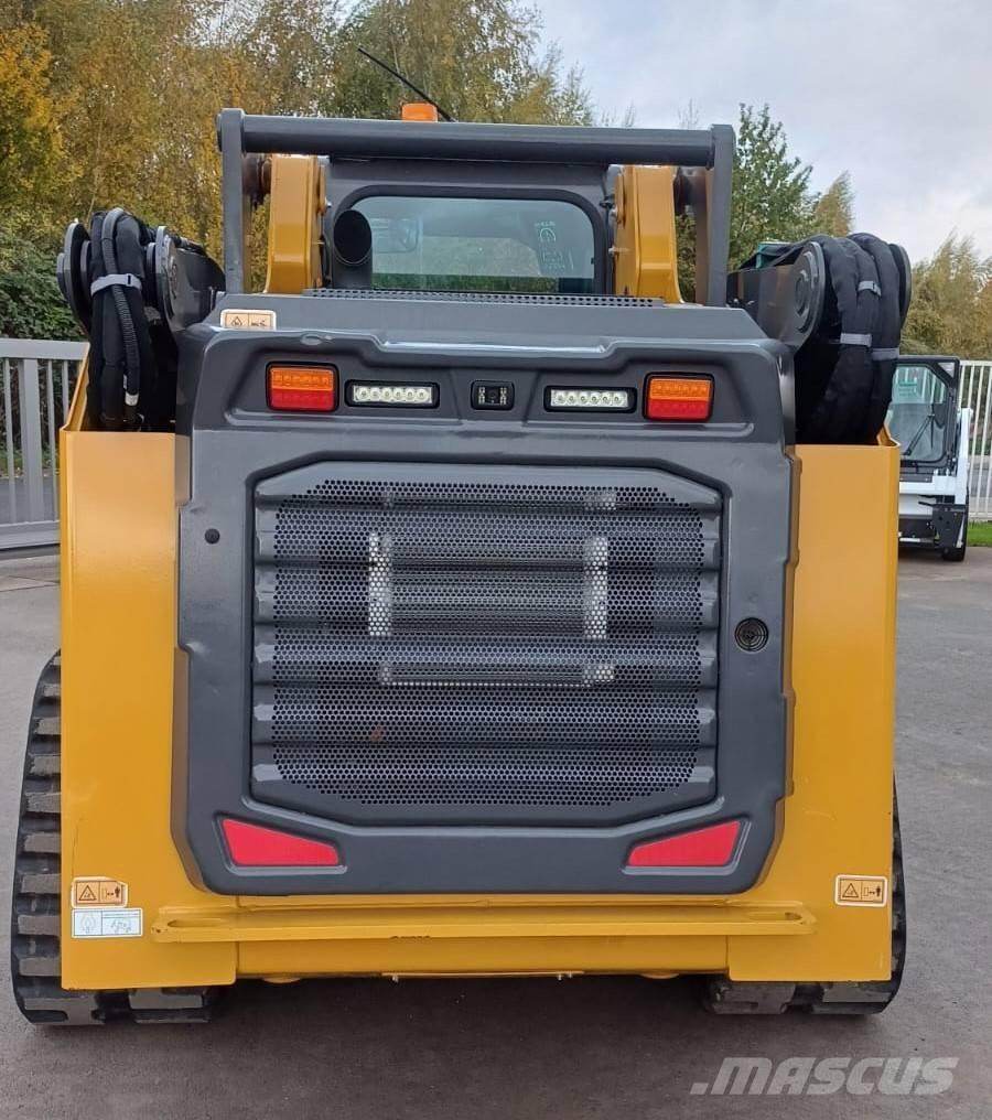 XCMG XC7-TV12 Pásové nakladače