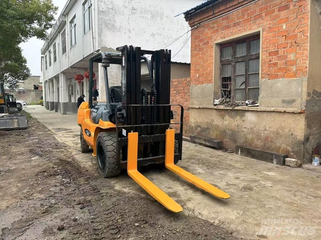 Toyota 5 ton Dieselové vozíky