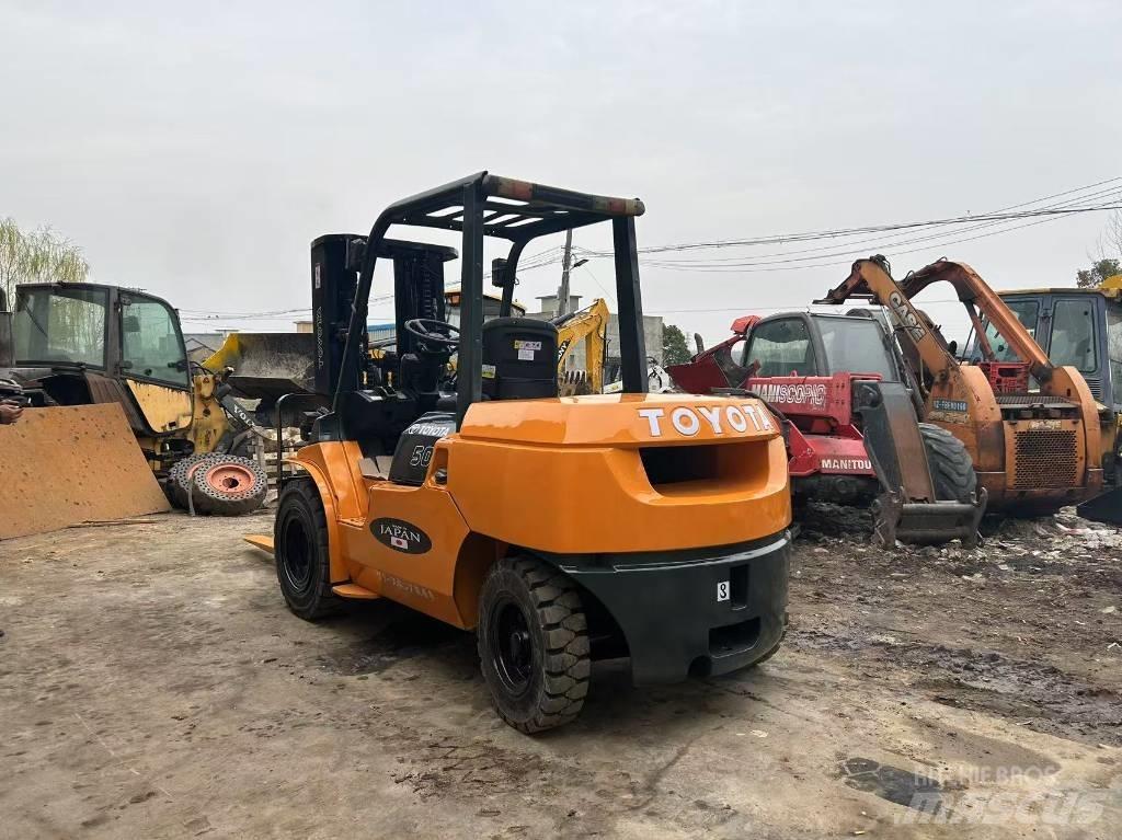 Toyota 5 ton Dieselové vozíky