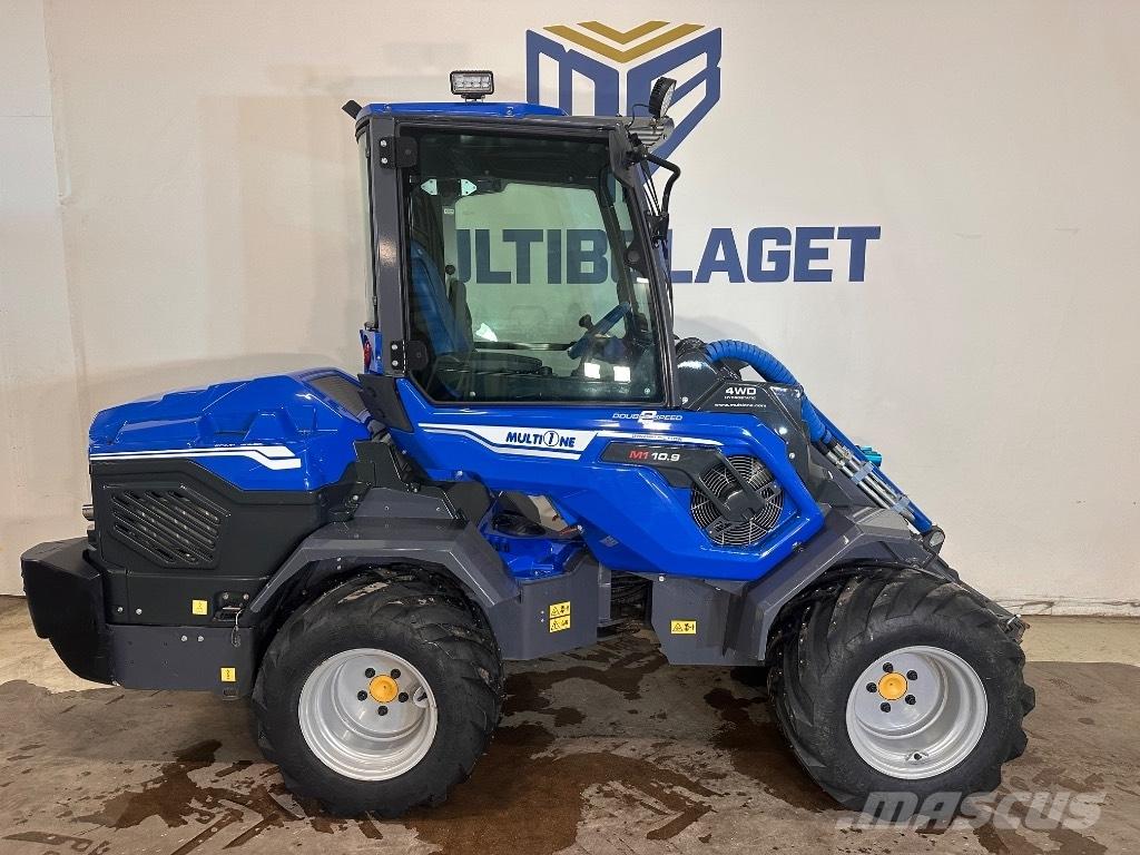 Multione 10.9 Šmykom riadené nakladače