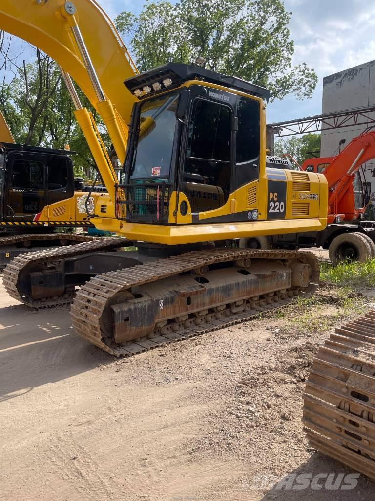 Komatsu pc220-8 Pásové rýpadlá