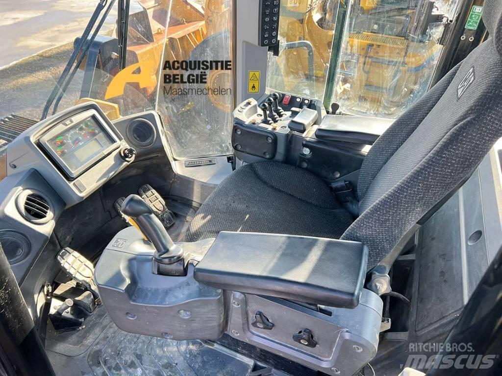 CAT 966 M Kolesové nakladače