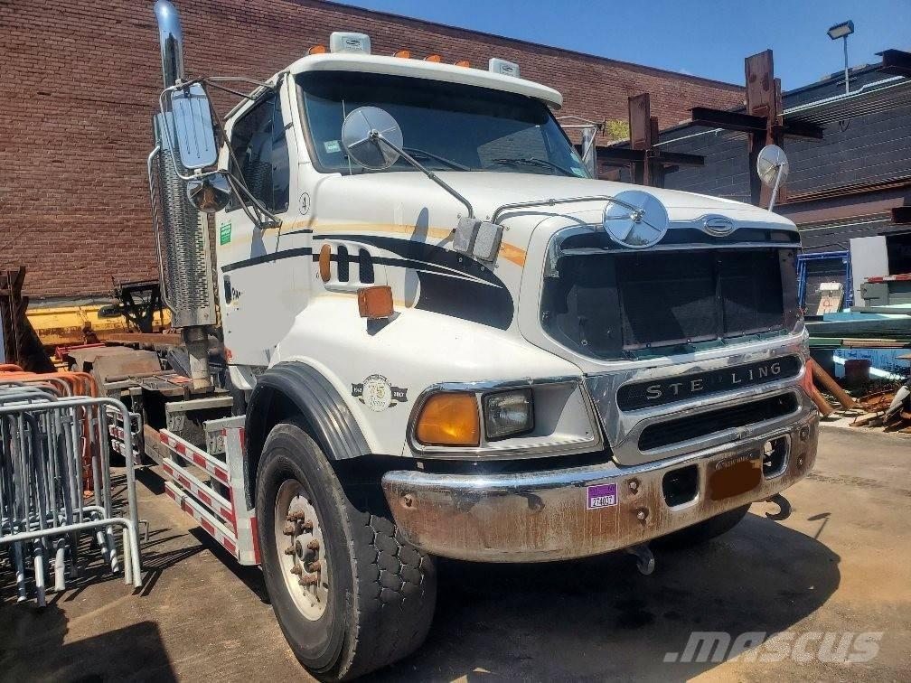 Sterling LT 9500 Lanový nosič kontajnerov