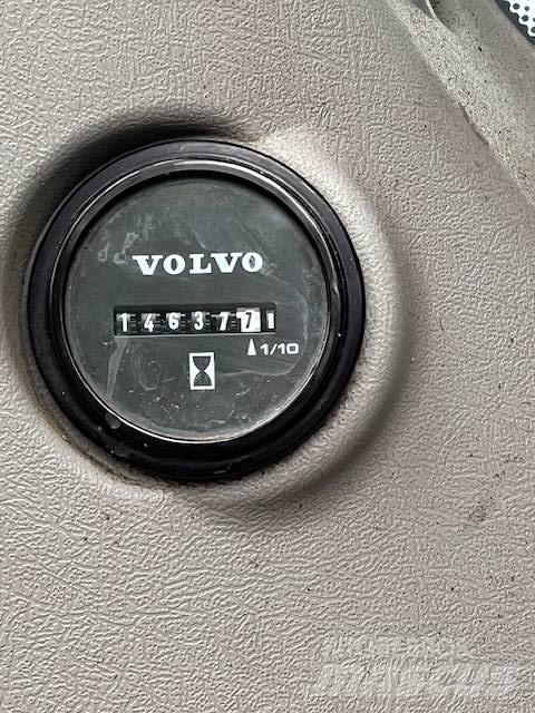 Volvo EC 350DL Pásové rýpadlá