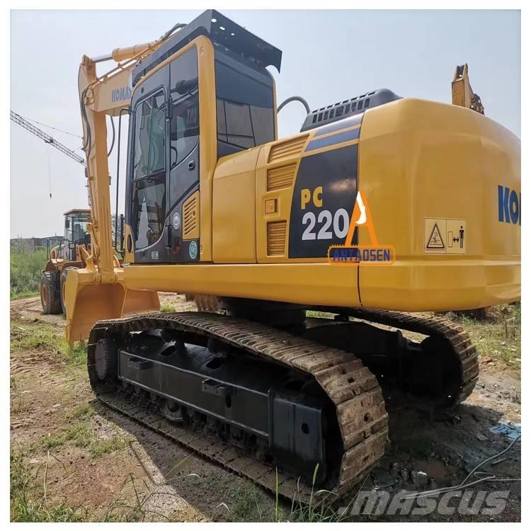 Komatsu PC 220-8 Pásové rýpadlá