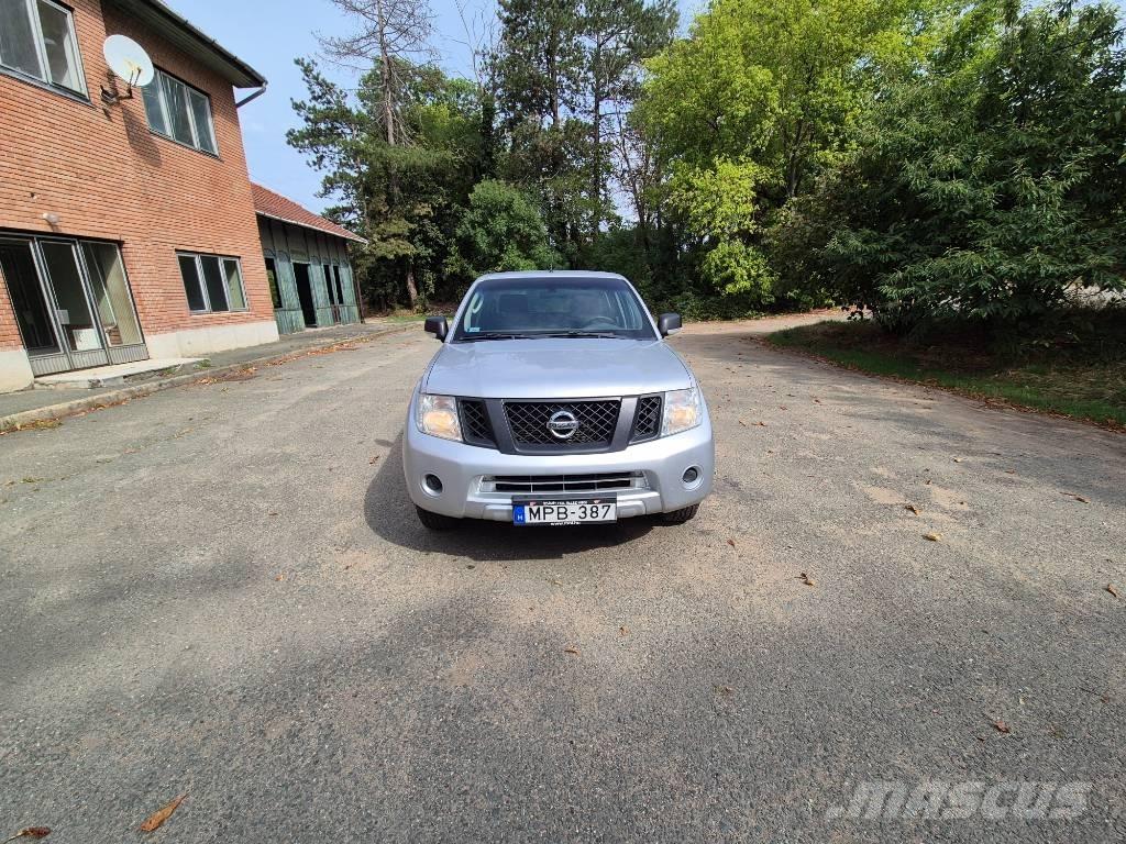 Nissan Navara Nakladacia/sklápacia bočnica