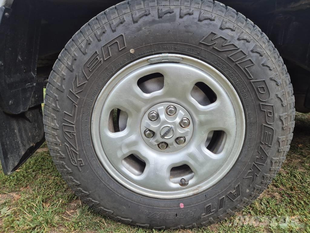 Nissan Navara Nakladacia/sklápacia bočnica