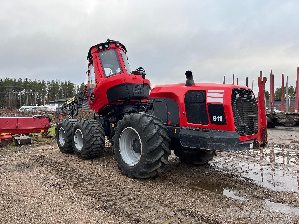 Komatsu 931 Harvestory