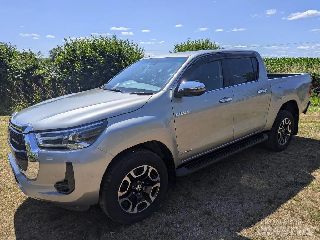 Toyota Hilux Nakladacia/sklápacia bočnica