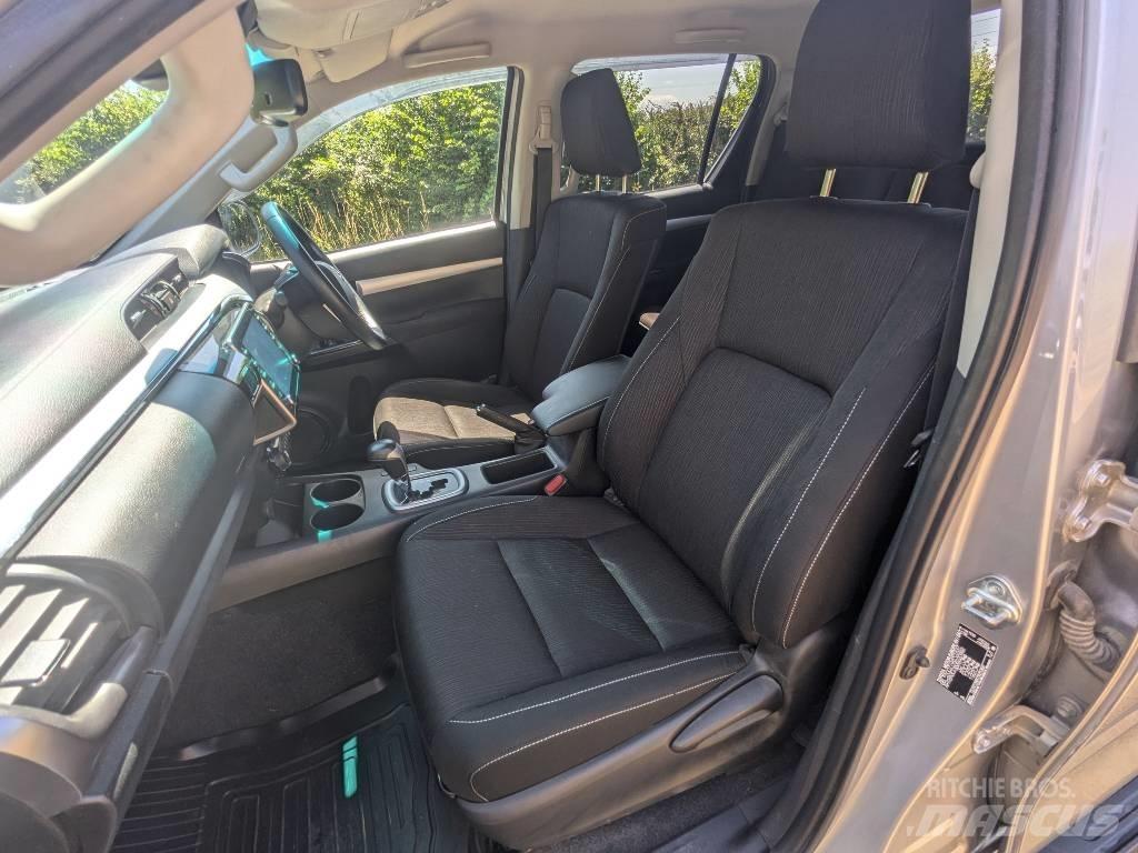 Toyota Hilux Nakladacia/sklápacia bočnica