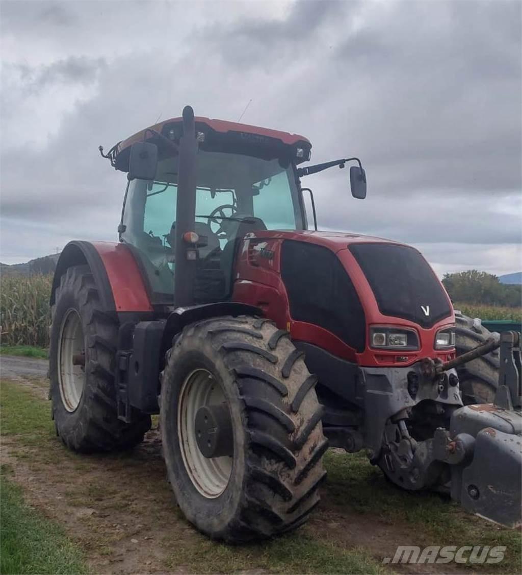 Valtra S352 Traktory