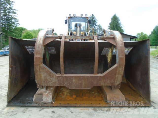 Volvo L 180 C Kolesové nakladače