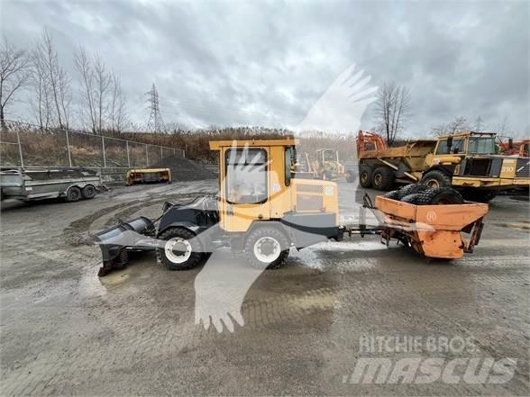 Benco PN1500 Kolesové nakladače