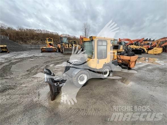 Benco PN1500 Kolesové nakladače