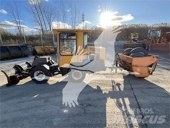 Benco PN1500 Kolesové nakladače