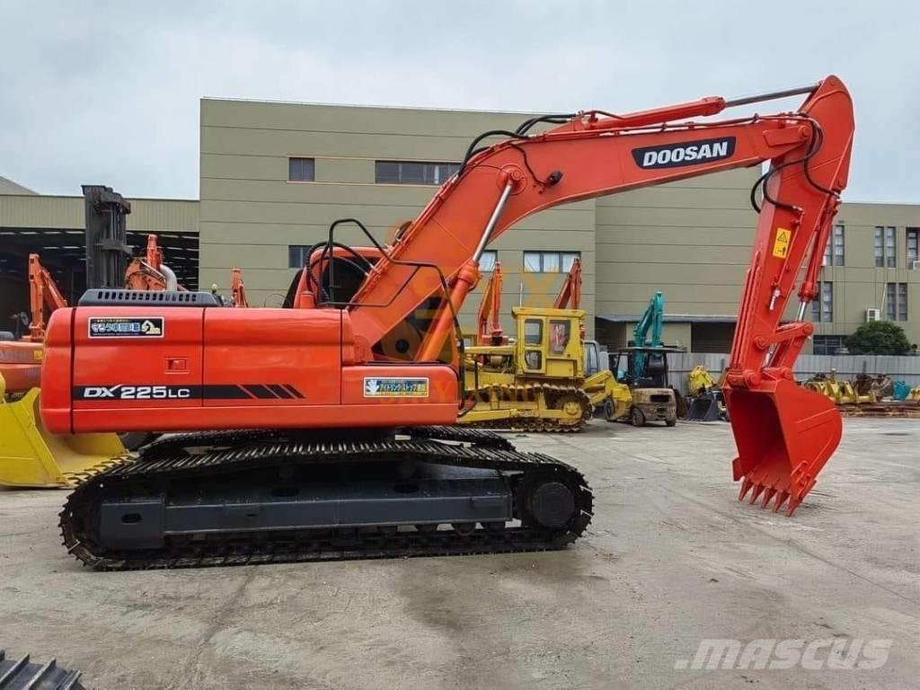 Doosan DX 225 LC Pásové rýpadlá