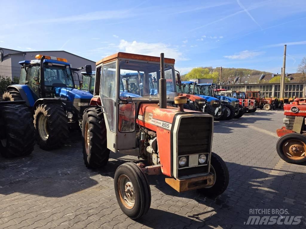 Massey Ferguson 265 Traktory