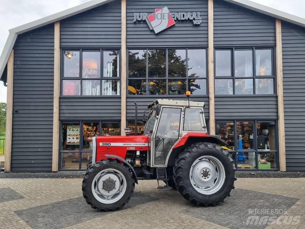 Massey Ferguson 390 Traktory