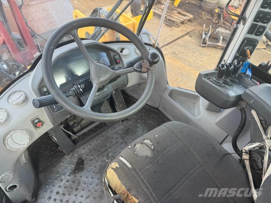 Volvo L 120 G Kolesové nakladače