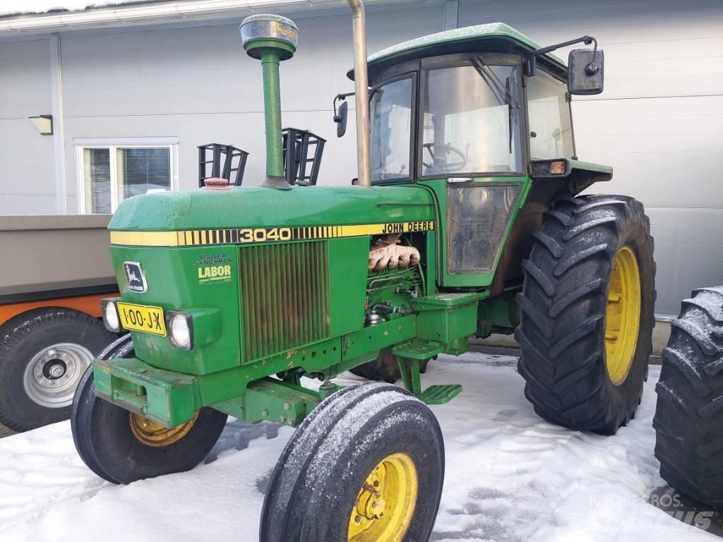 John Deere 3040 Traktory