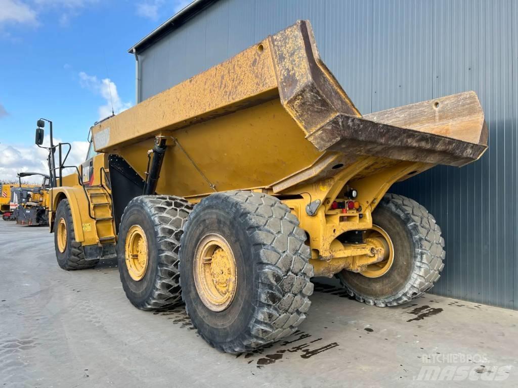 CAT 735 | 735B Kĺbové nákladné autá