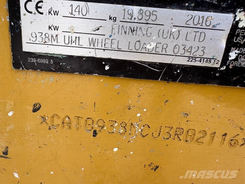 CAT 938 M Kolesové nakladače