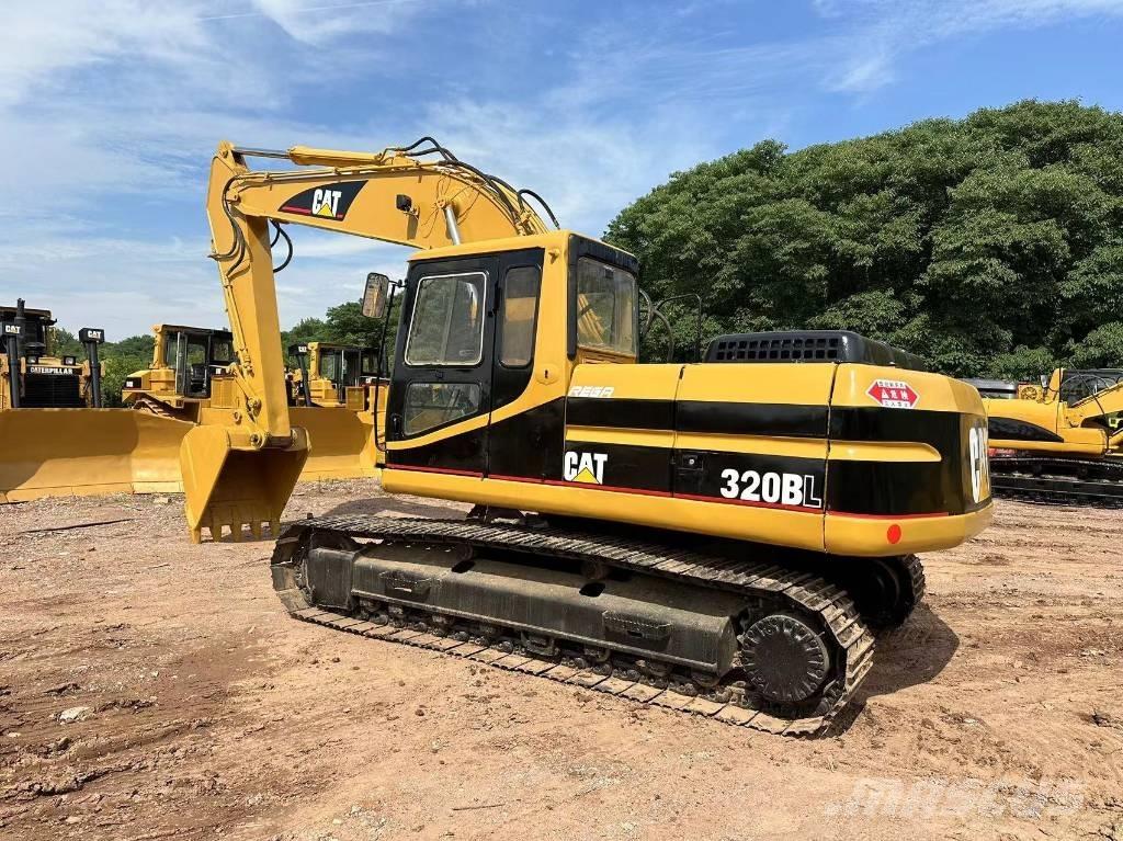 CAT 320 B Pásové rýpadlá