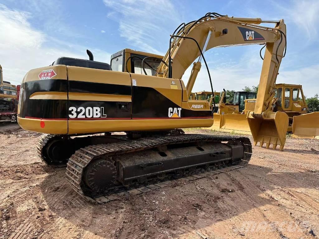 CAT 320 B Pásové rýpadlá